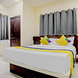 Hotel Anand Shree,Indore